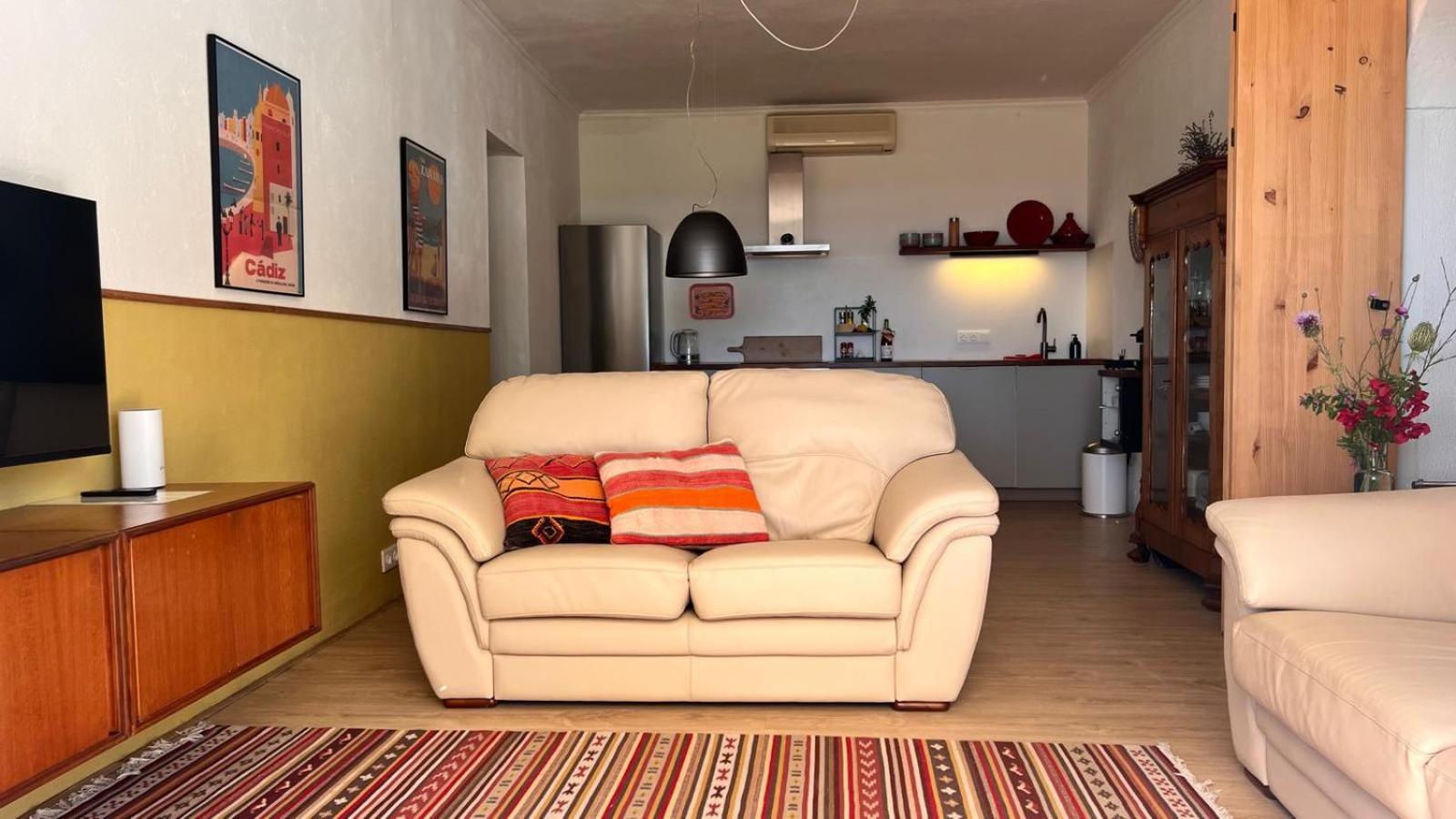 Apartment Arriba Stijlvol Met Zwembad En Tuin